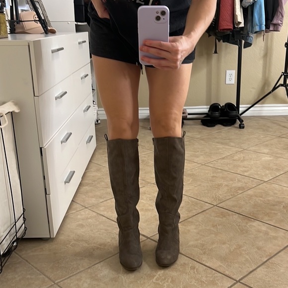 Faryl by Faryl Robin Knee High Grey/Brown Boots so 8.5 - Picture 2 of 4